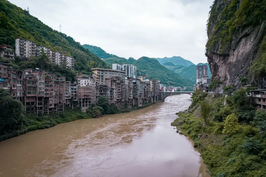 新疆货物运输行业2026年最新政策解读及合规经营要点