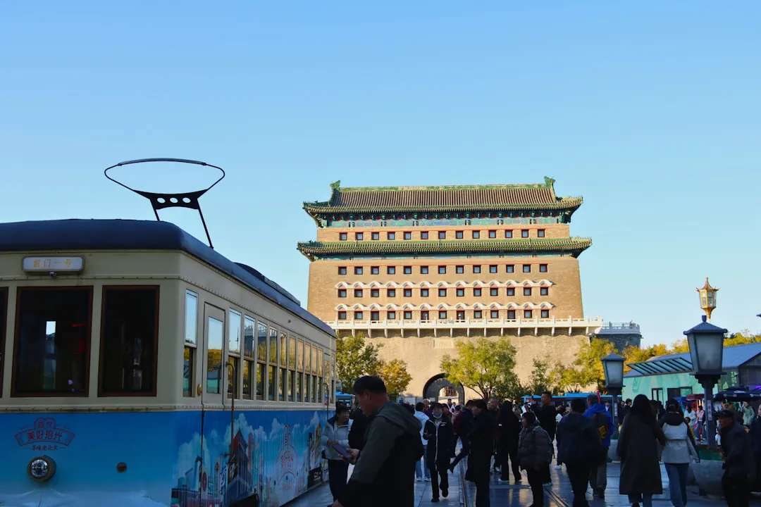 新疆一滕世纪物流货物运输方案：多式联运效率对比分析